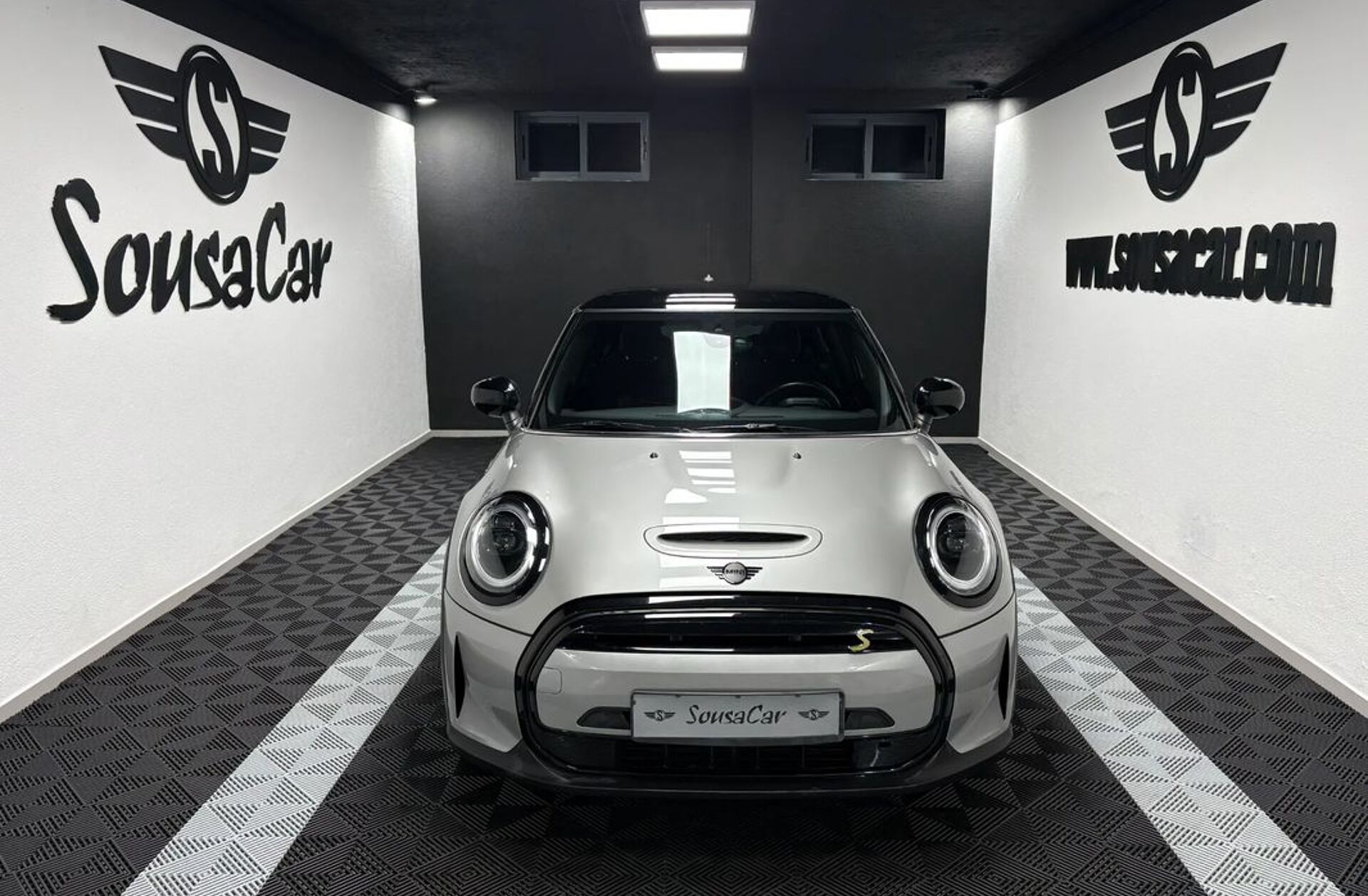 MINI Mini Cooper SE Essential