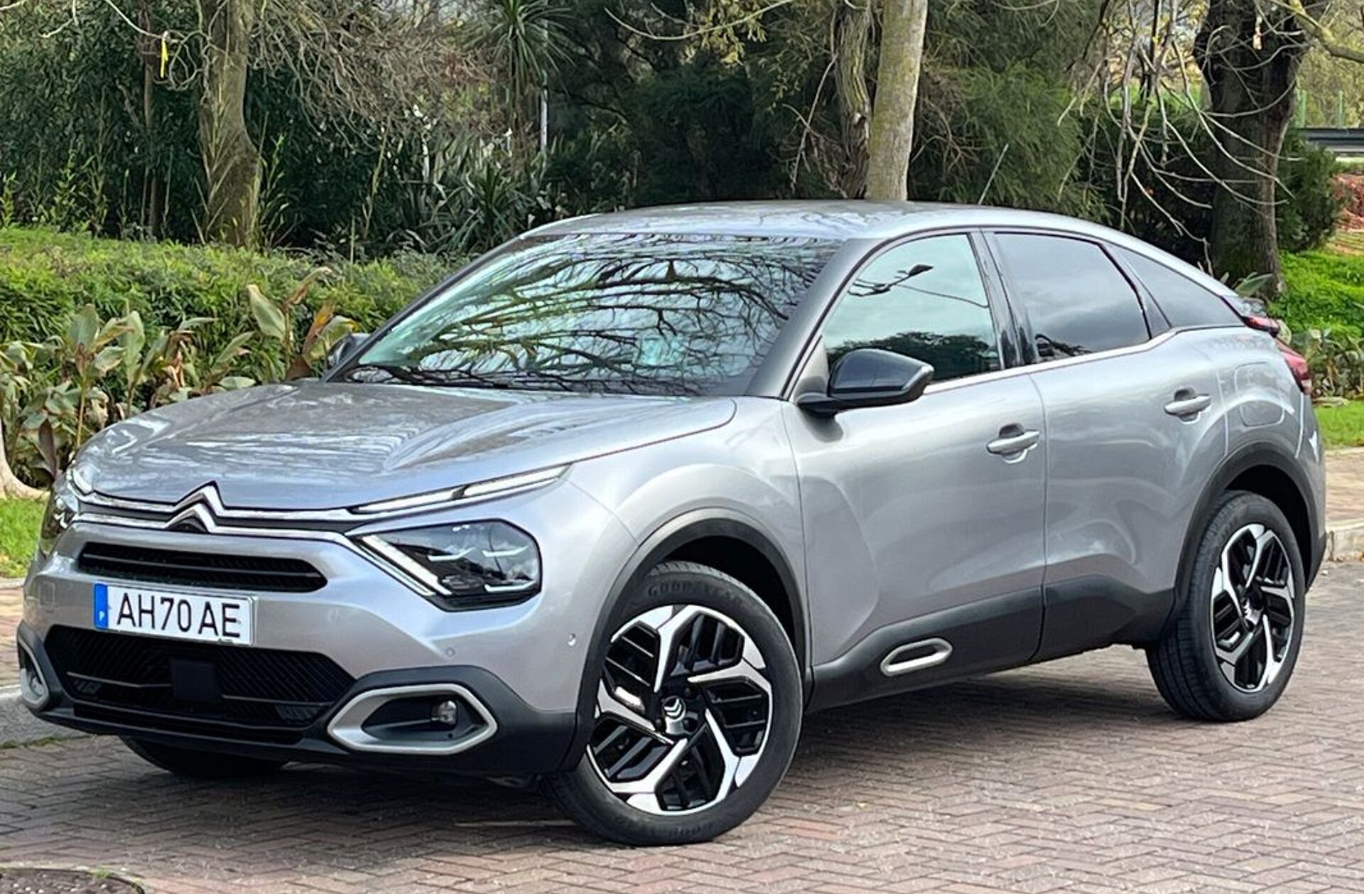 CITROEN C4 1.5 BlueHDi Shine Pack EAT8