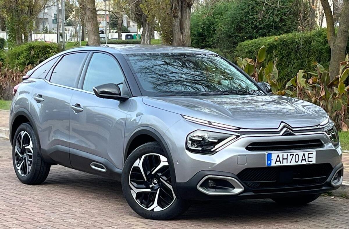 CITROEN C4 1.5 BlueHDi Shine Pack EAT8