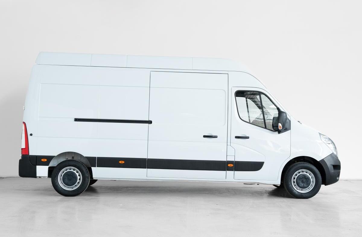RENAULT Master 2.3 dCi L3H3 3.5T
