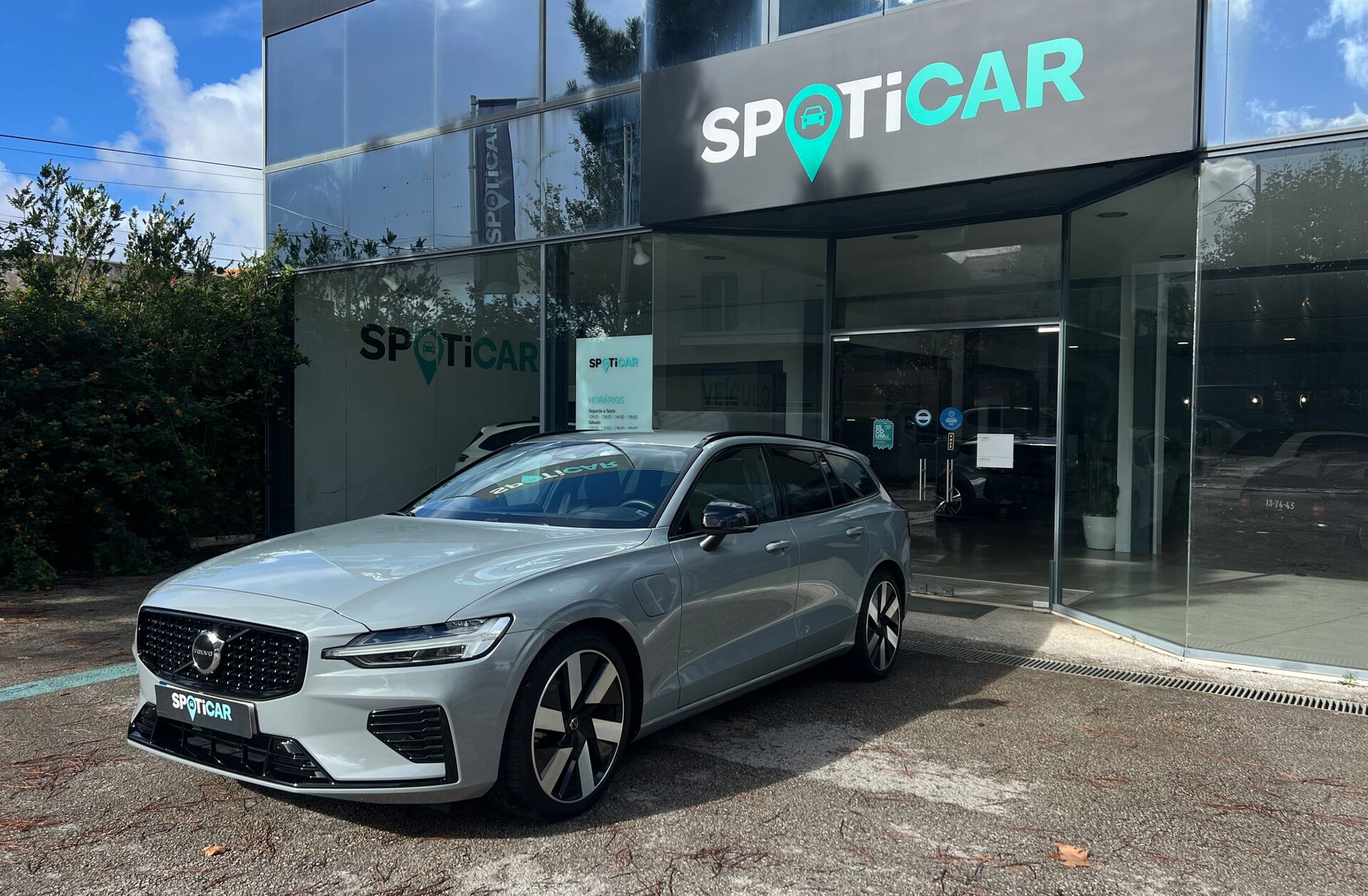 VOLVO V60 2.0 T6 AWD TE Plus Dark