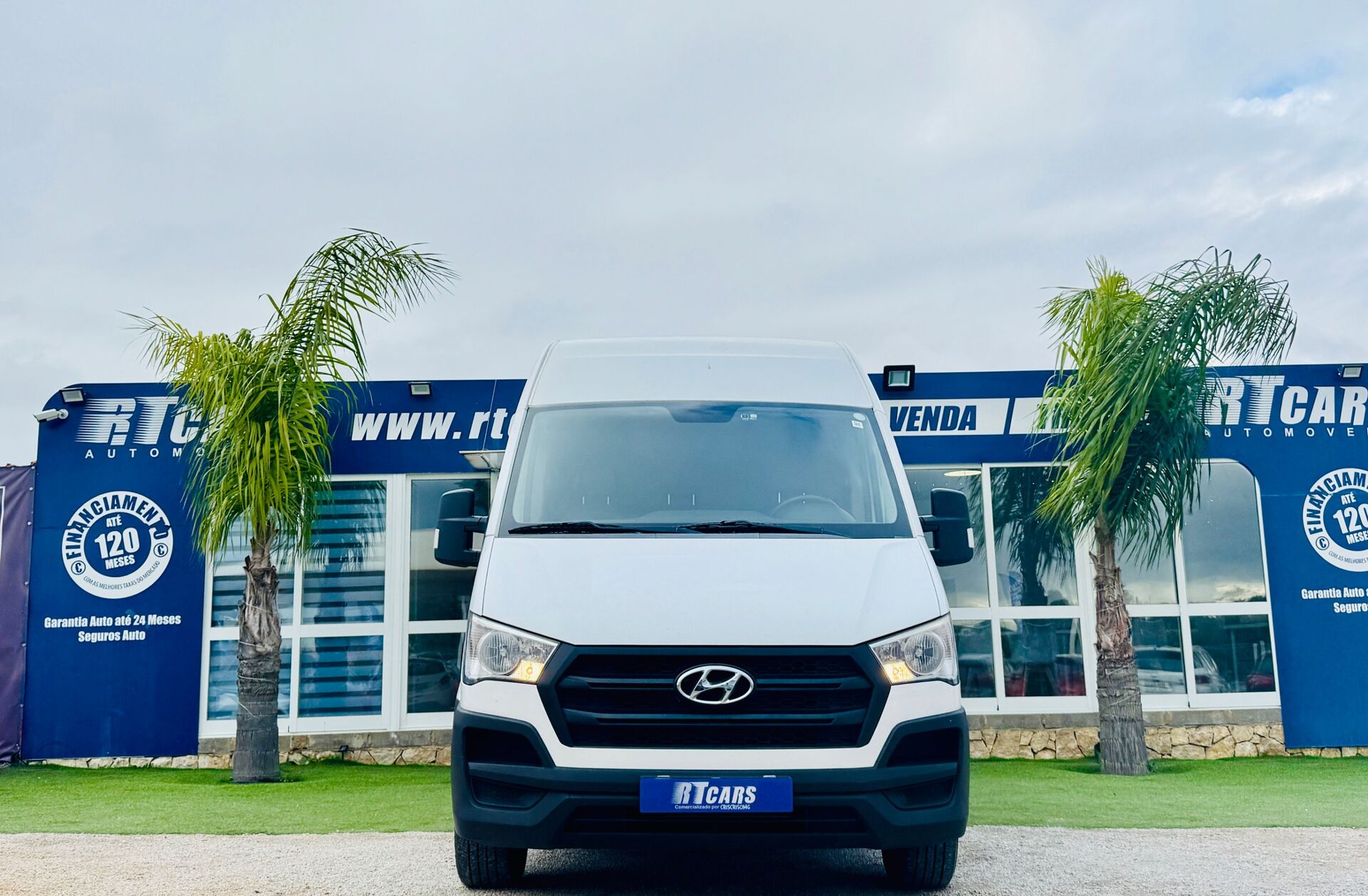 HYUNDAI H350 2.5 CRDi LWB Access