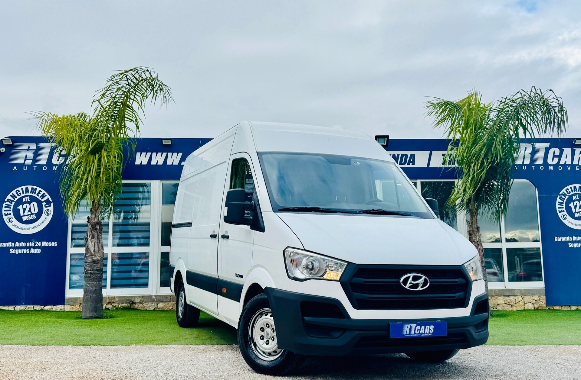 HYUNDAI H350 2.5 CRDi LWB Access