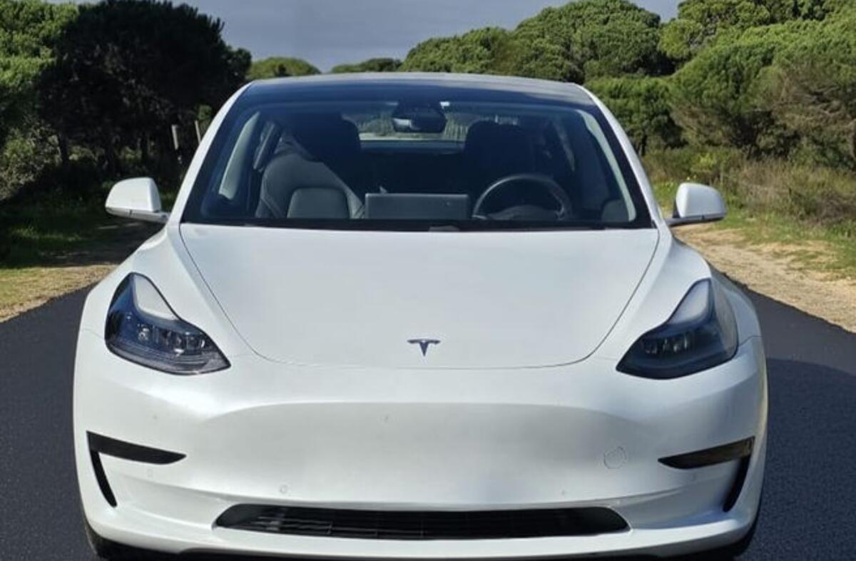 TESLA Model 3 Standard Range Plus RWD