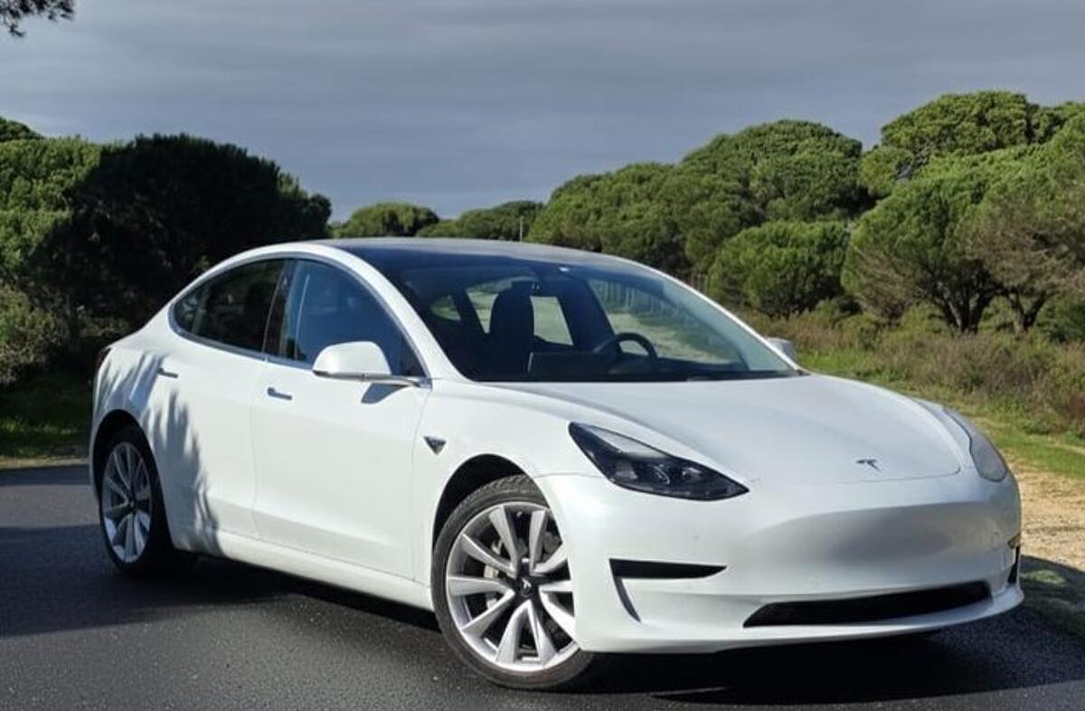 TESLA Model 3 Standard Range Plus RWD