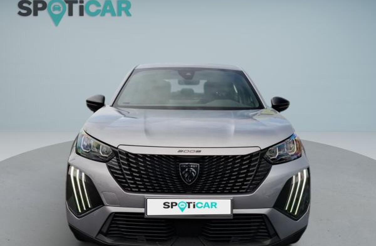 PEUGEOT 2008 1.2 PureTech Style