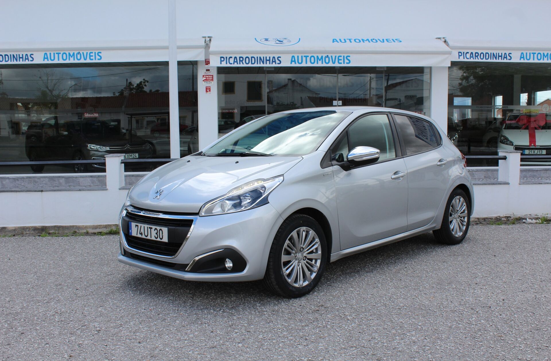 PEUGEOT 208 1.2 PureTech Style