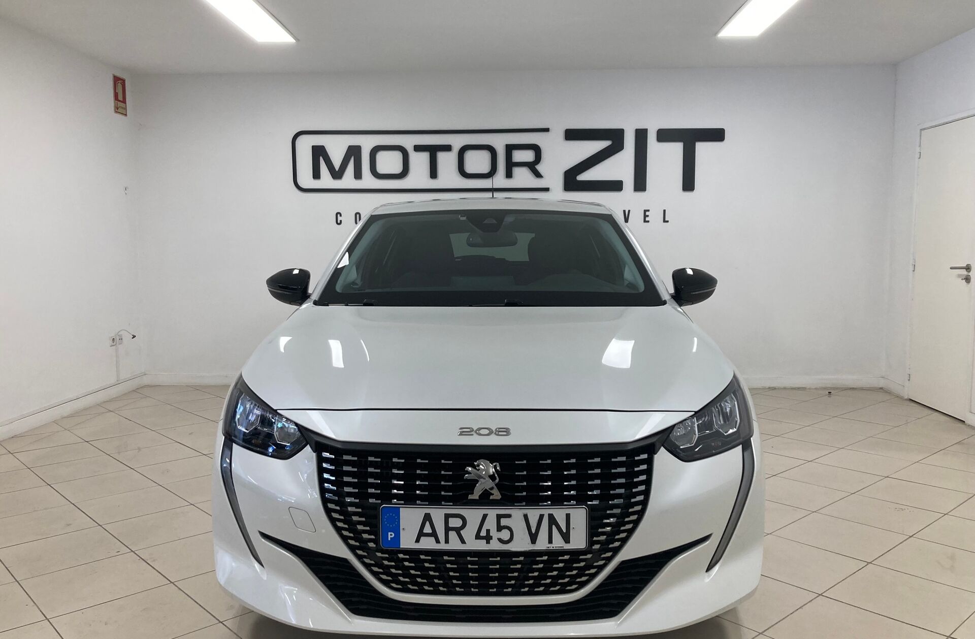 PEUGEOT 208 1.2 PureTech Allure EAT8