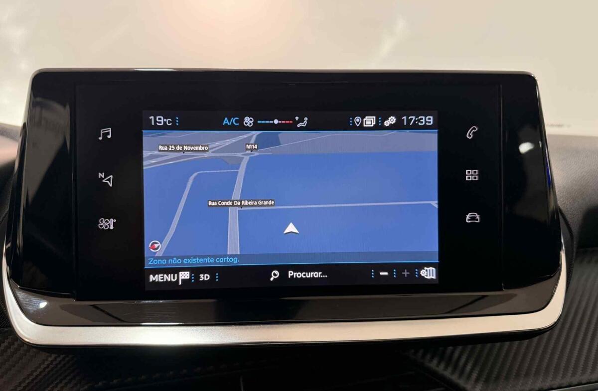 PEUGEOT 2008 1.5 BlueHDi Active