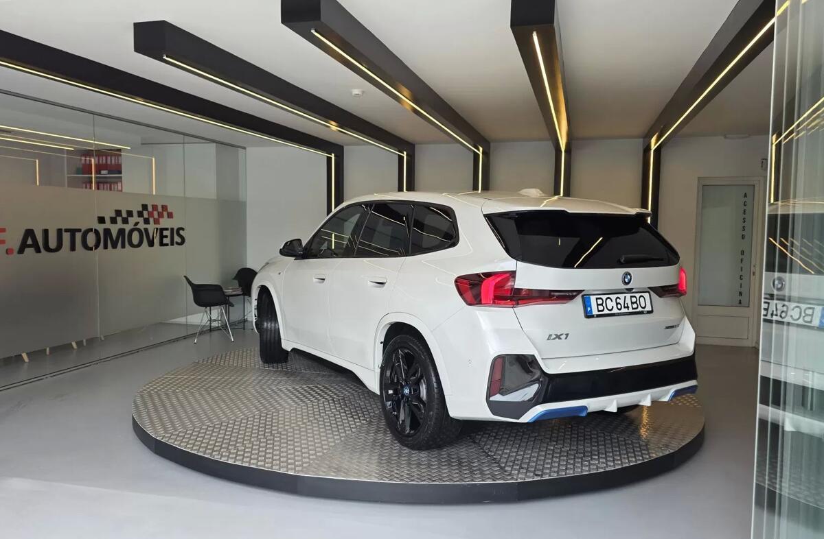 BMW X1 i xDrive30 Pack Desportivo M