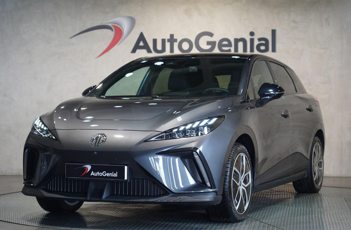 MG MG4 64 kWh Luxury