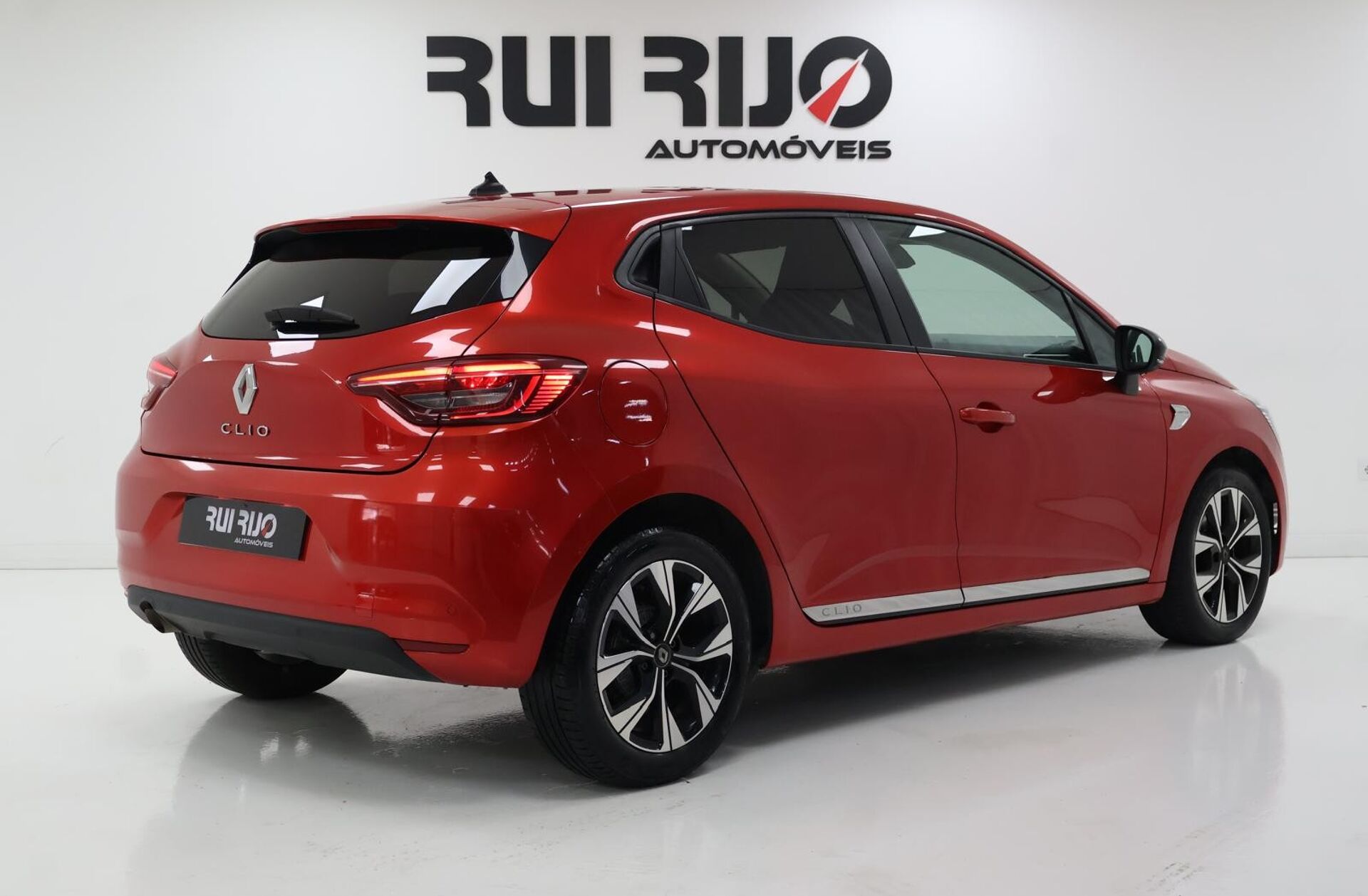 RENAULT Clio 1.0 TCe Limited CVT
