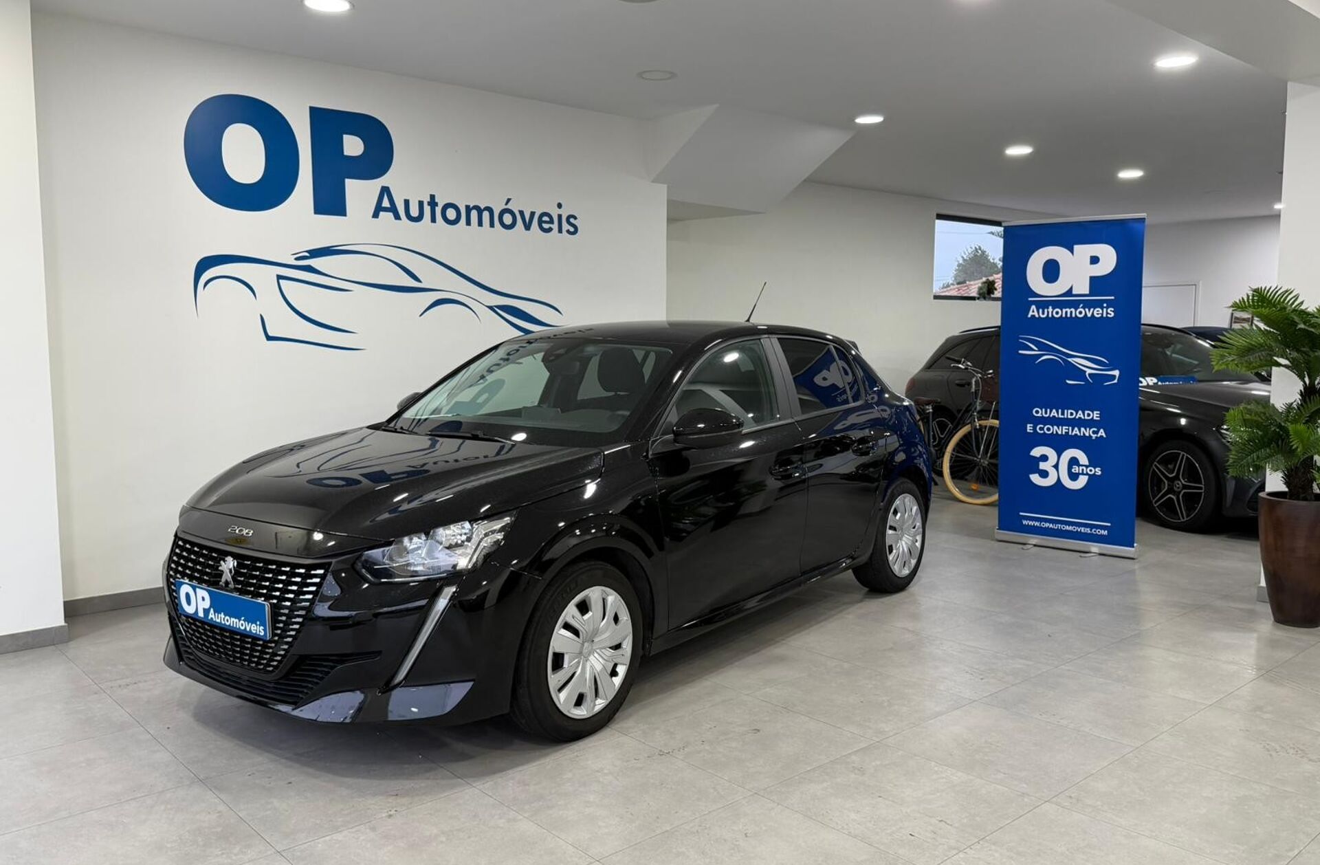 PEUGEOT 208 1.2 PureTech Active