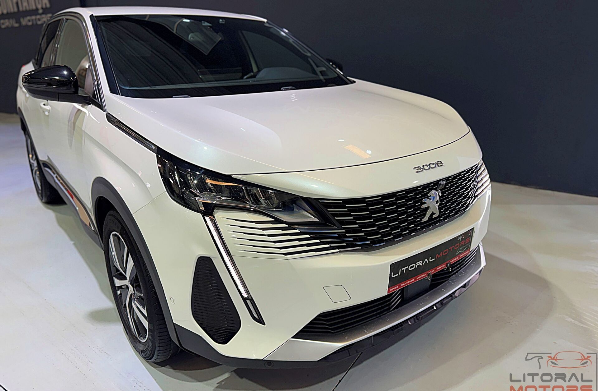 PEUGEOT 3008 1.2 PureTech Allure Pack EAT8