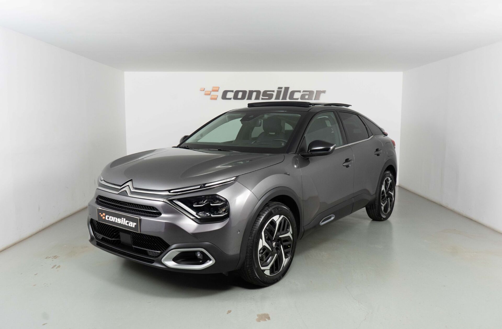 CITROEN C4 1.2 PureTech Shine EAT8