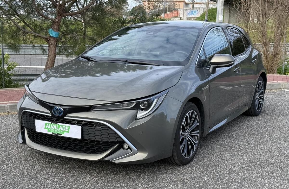 TOYOTA Corolla 1.8 Hybrid Exclusive
