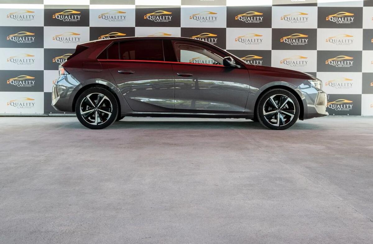 OPEL Astra 1.2 T Elegance