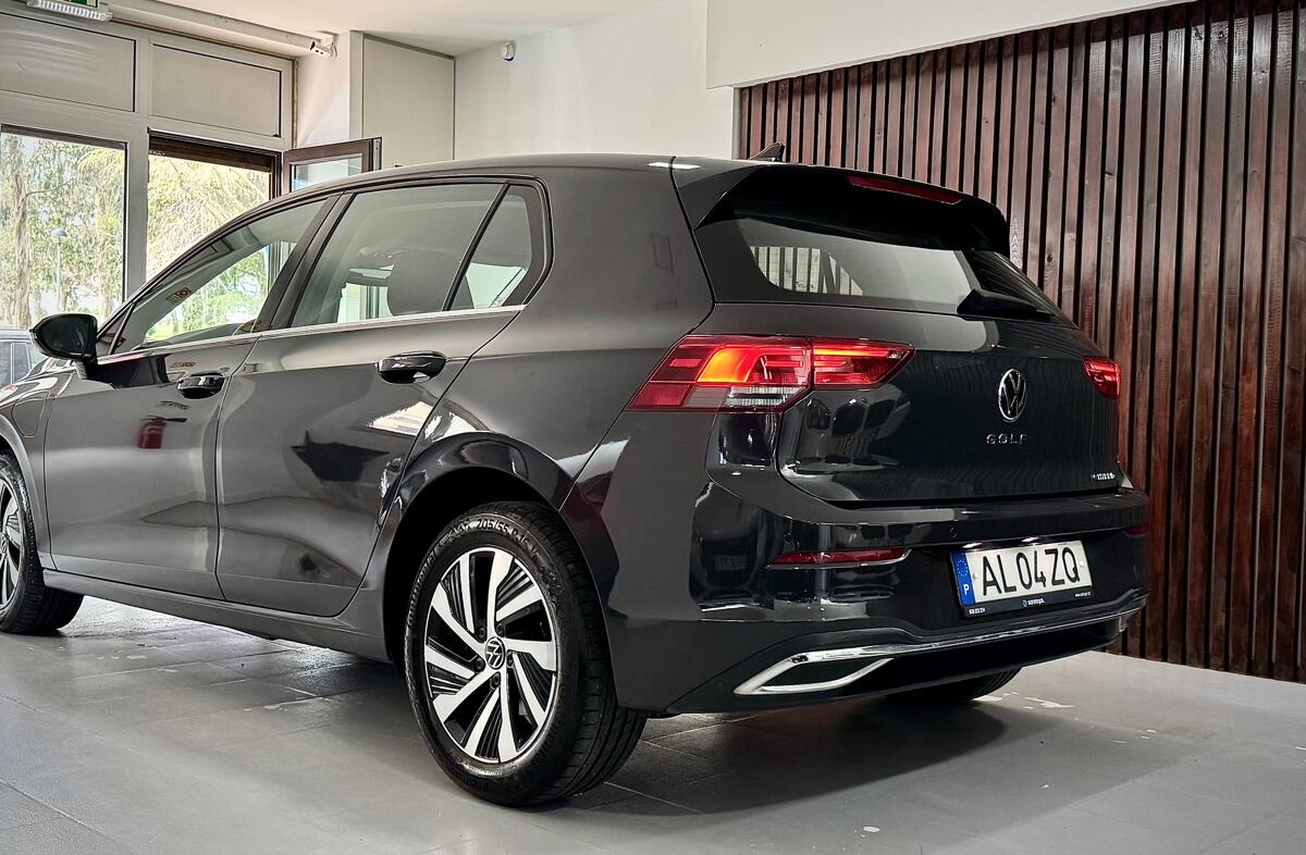 VOLKSWAGEN Golf 1.4 TSI e-Hybrid DSG