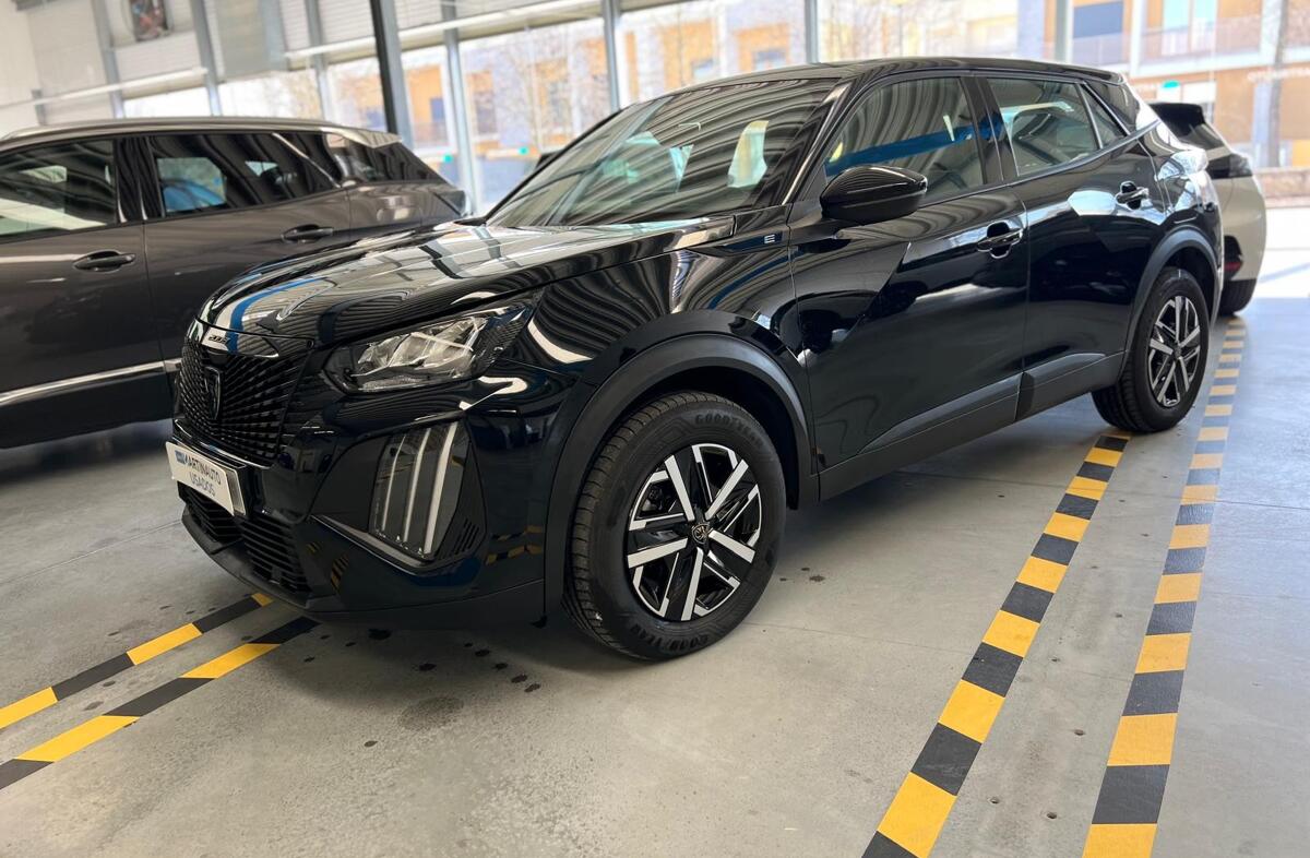 PEUGEOT 2008 e- 50 kWh GT