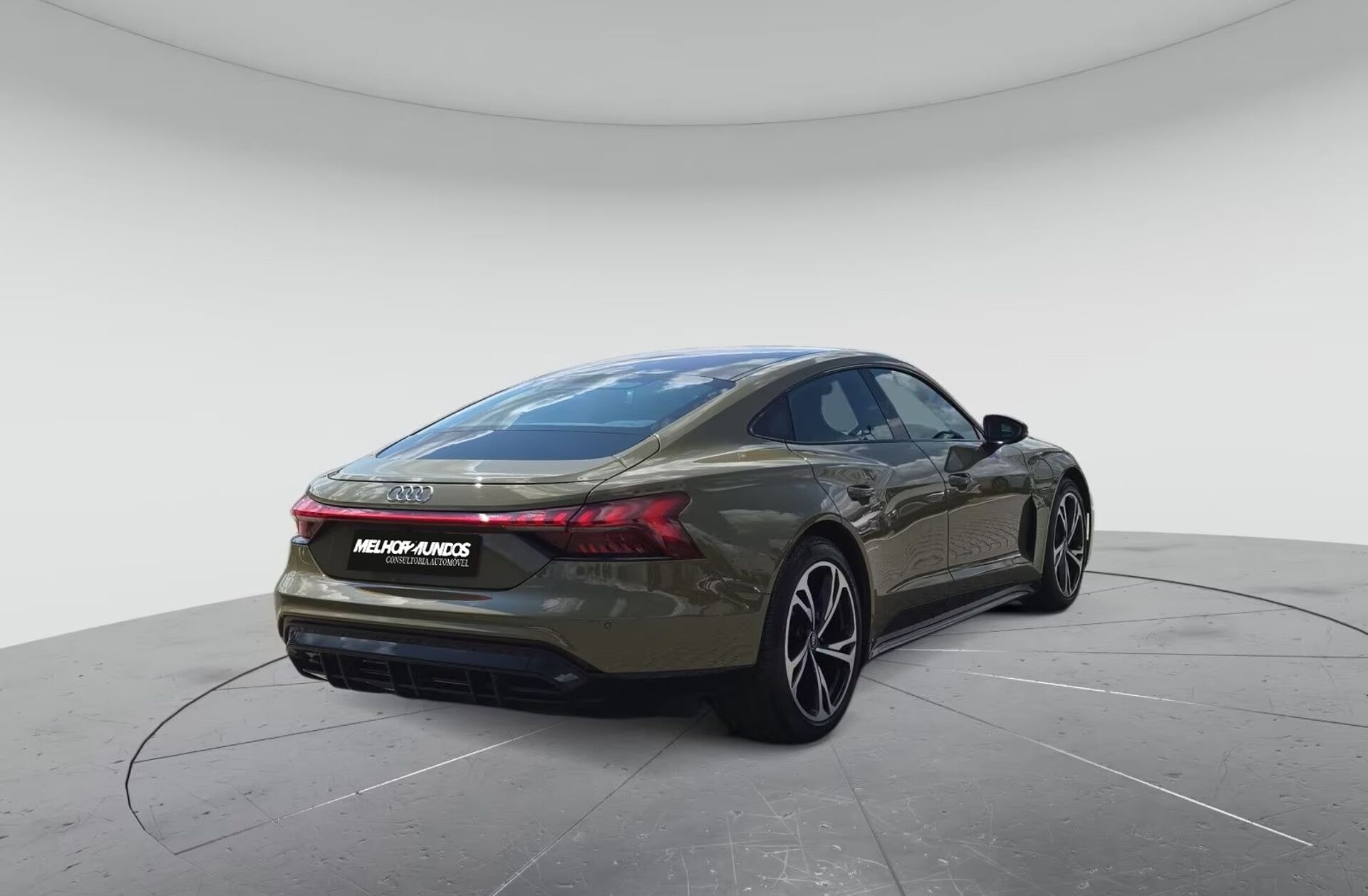 AUDI e-tron GT quattro