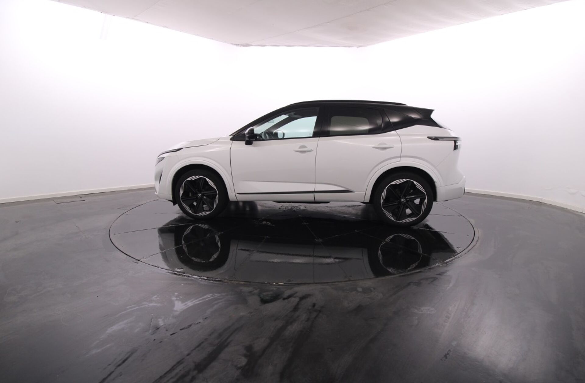 NISSAN Qashqai 1.3 DIG-T Evolve Xtronic