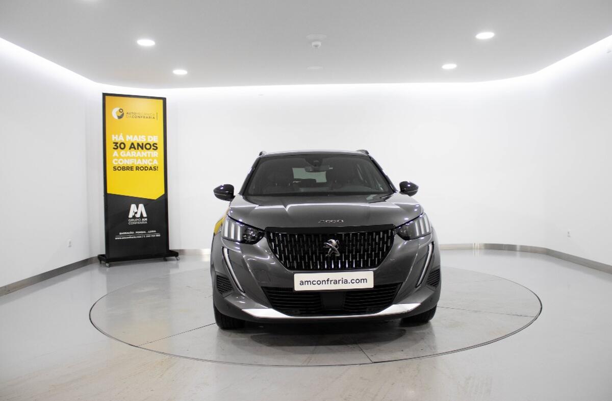 PEUGEOT 2008 1.2 PureTech GT