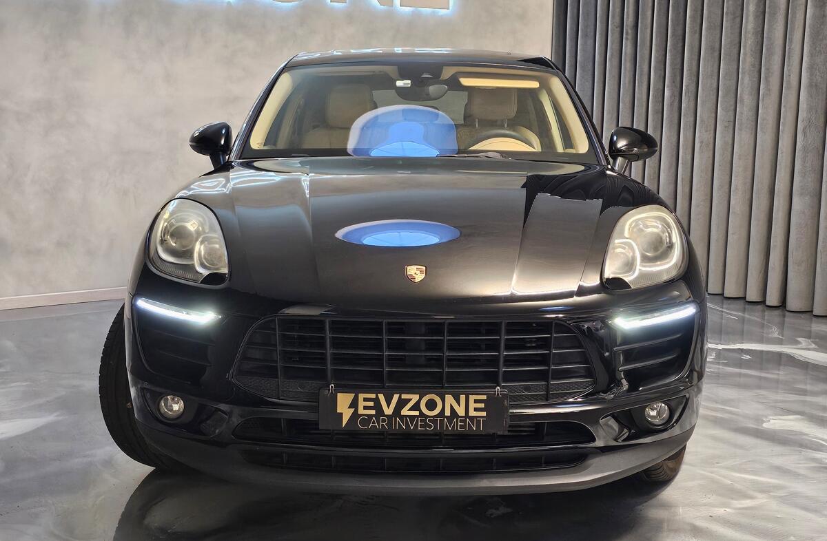 PORSCHE Macan S