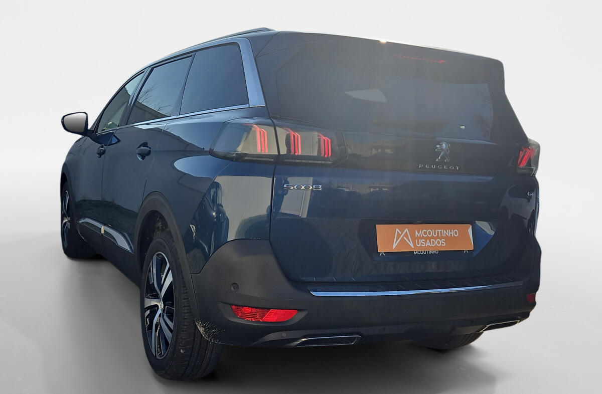 PEUGEOT 5008 1.5 BlueHDi GT EAT8