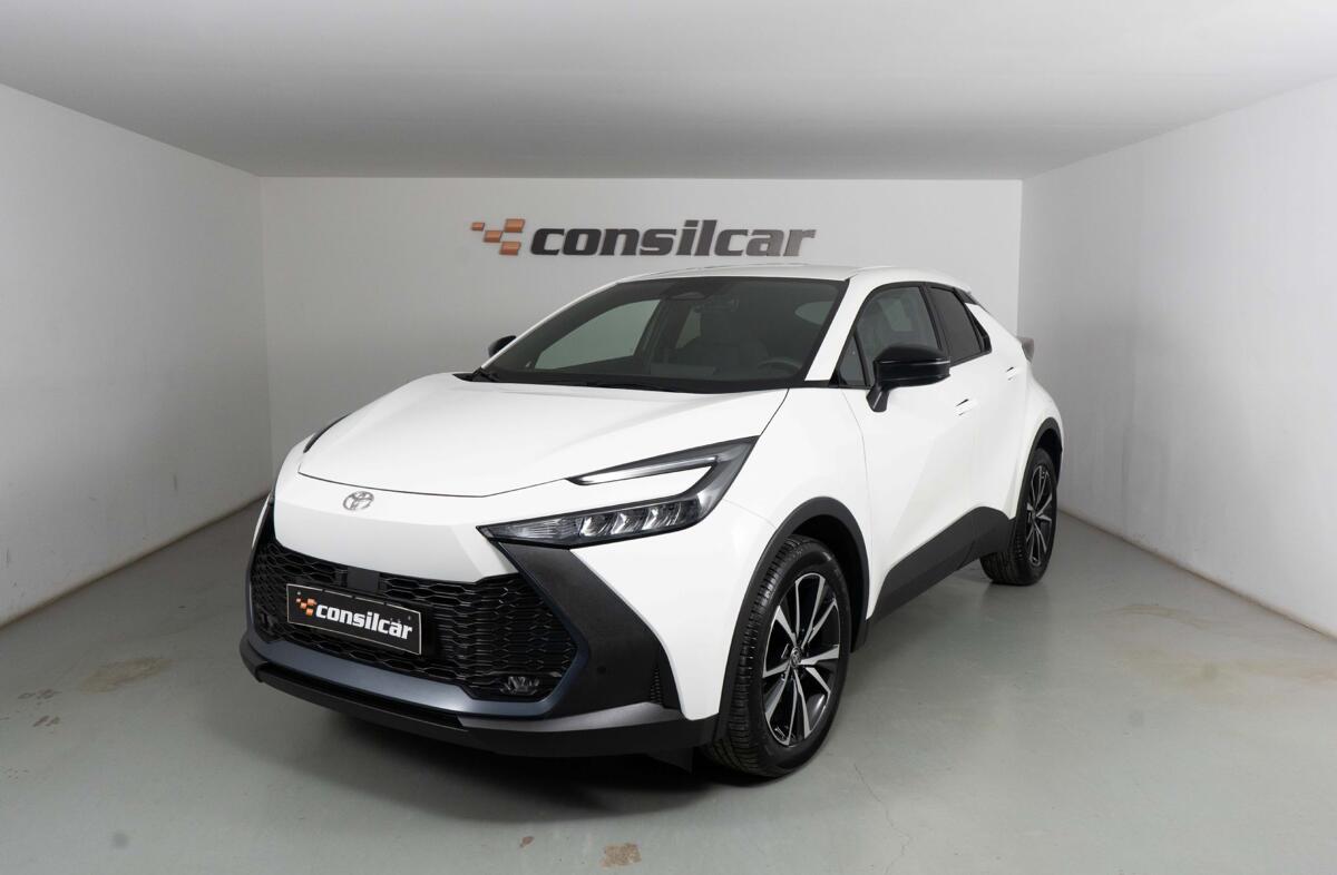 TOYOTA C-HR 2.0 HDF Plug-in Lounge