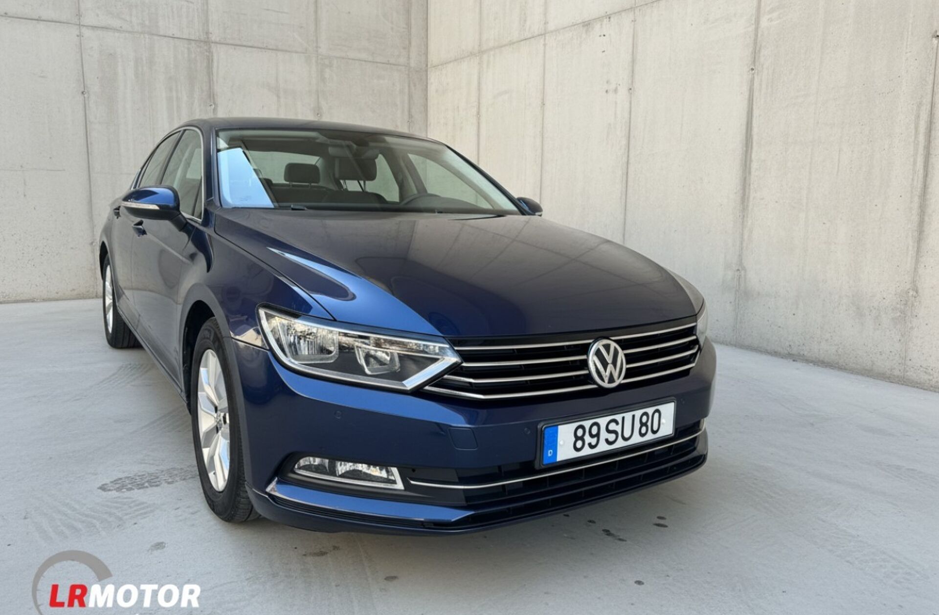 VOLKSWAGEN Passat 1.6 TDi Highline DSG