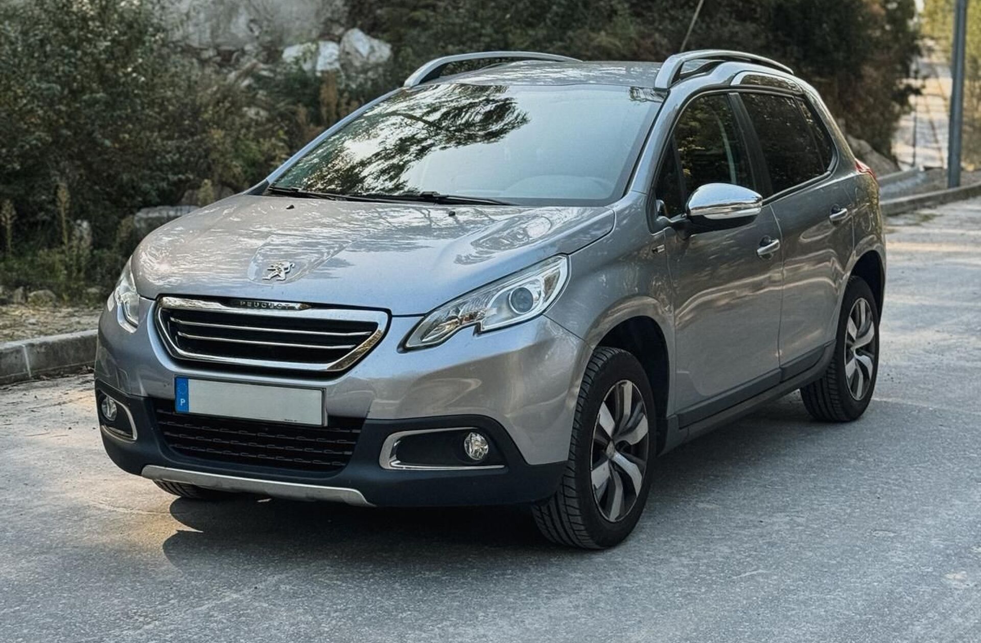 PEUGEOT 2008 1.2 PureTech Allure