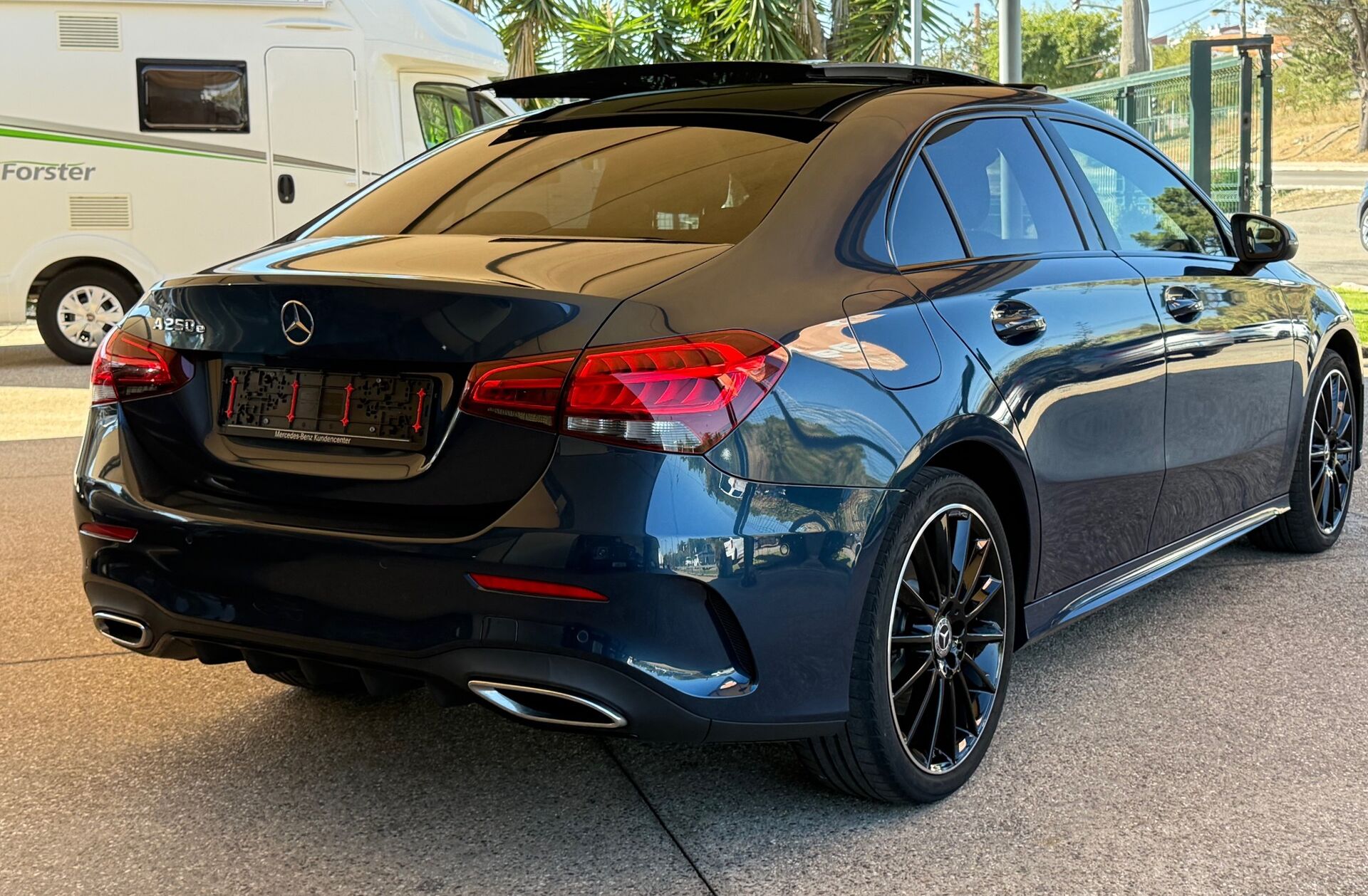 MERCEDES Classe A A 250 e AMG Line