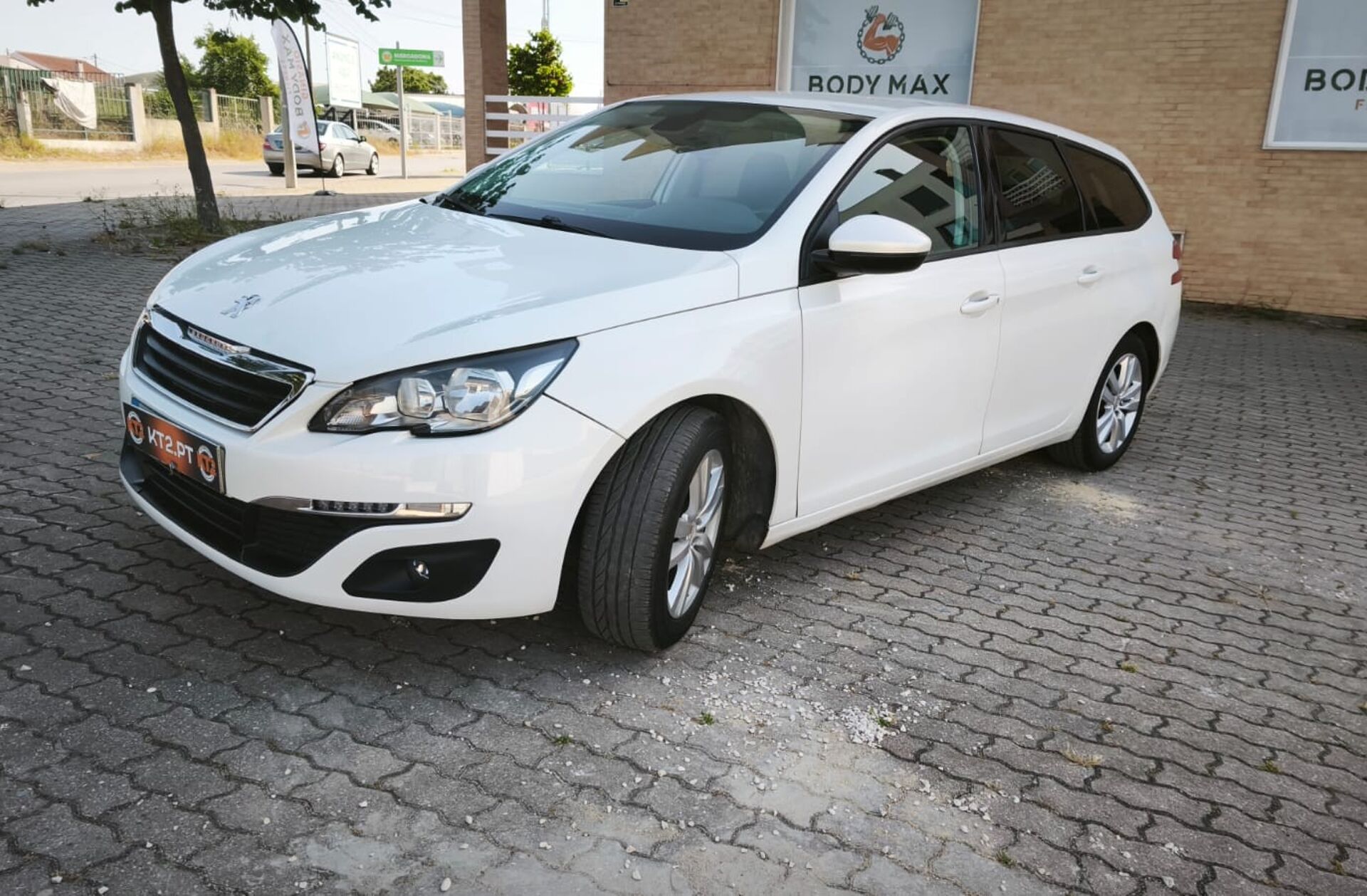 PEUGEOT 308 1.6 BlueHDi Allure EAT6