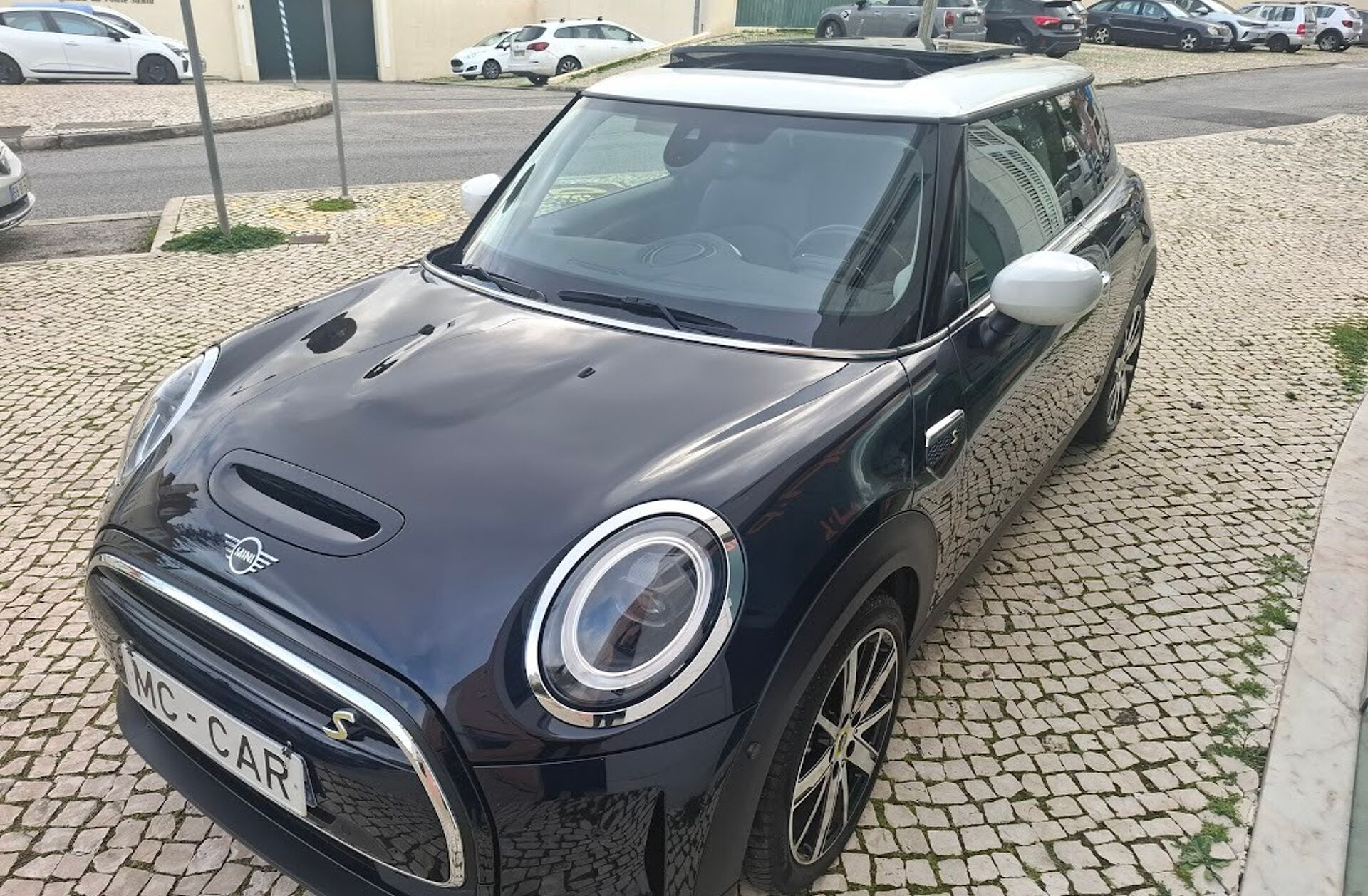 MINI Mini Cooper SE Mini Yours