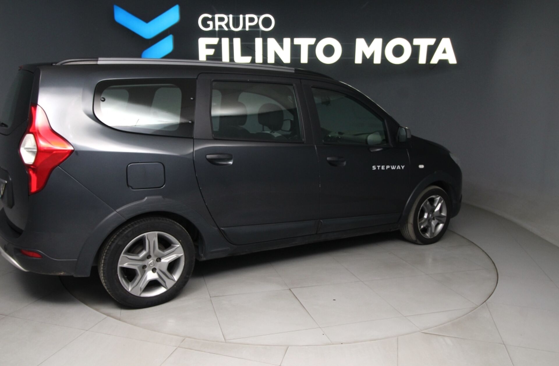 DACIA Lodgy 1.5 dCi Stepway 7L