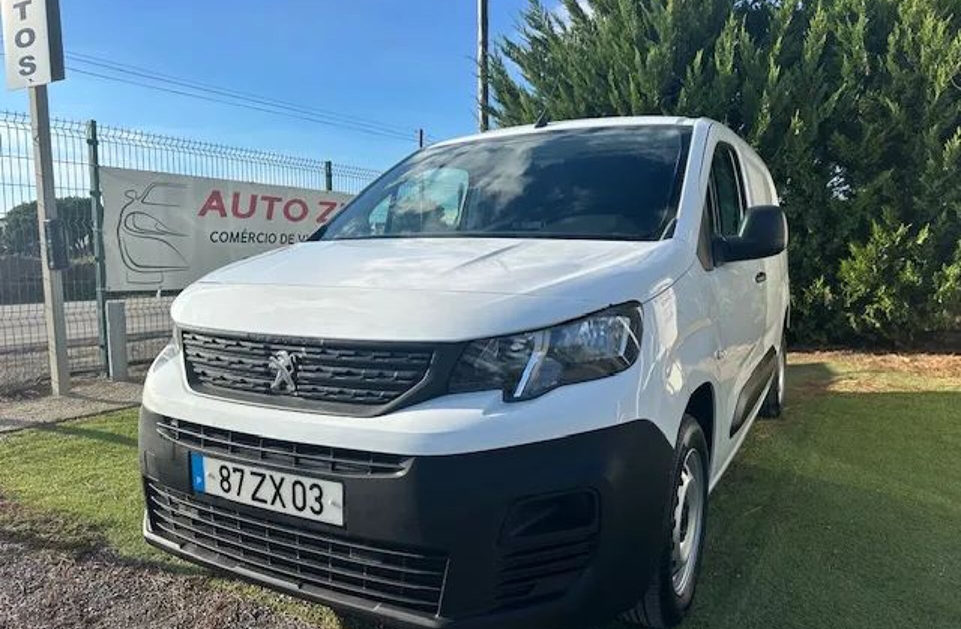 PEUGEOT Partner 1.5 BlueHDi Pro Longa