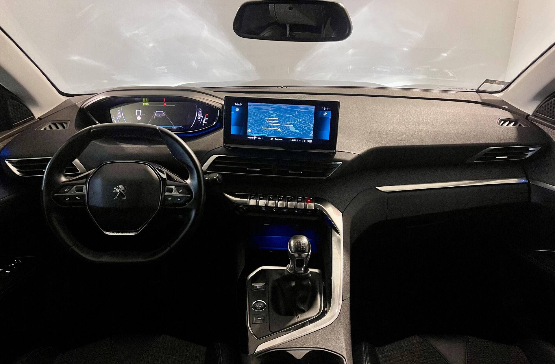 PEUGEOT 5008 1.5 BlueHDi Allure