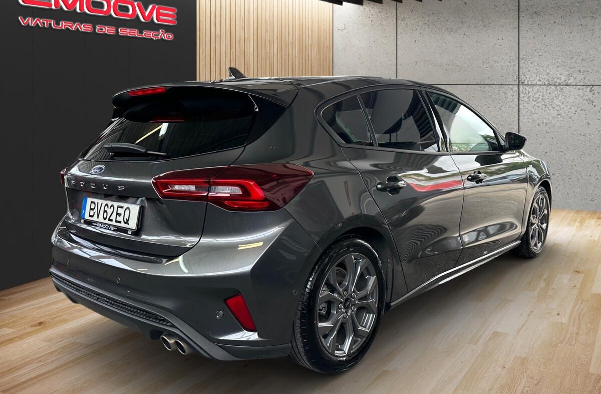 FORD Focus 1.0 EcoBoost MHEV ST-Line