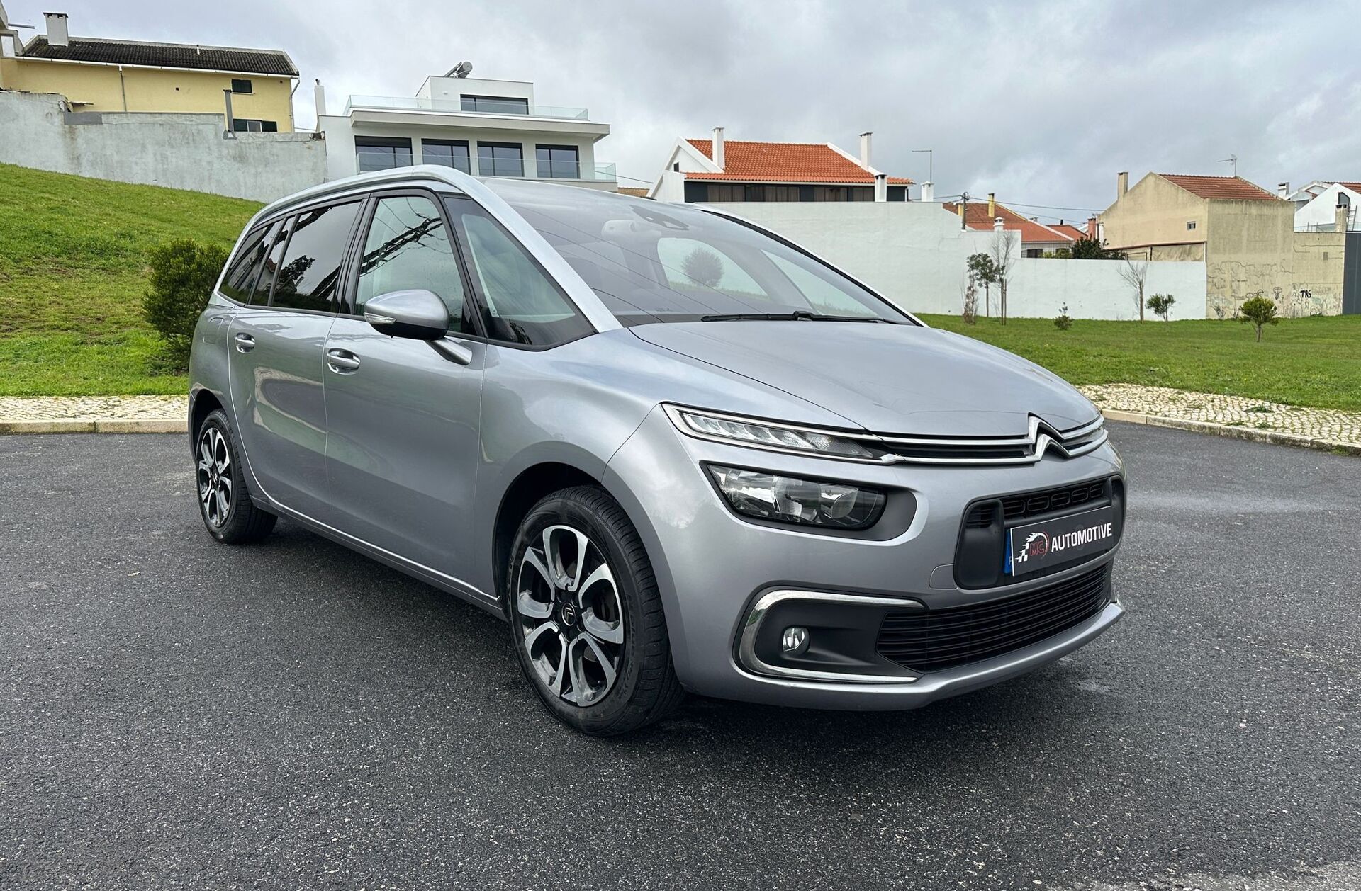 CITROEN C4 1.5 BlueHDi Shine EAT8