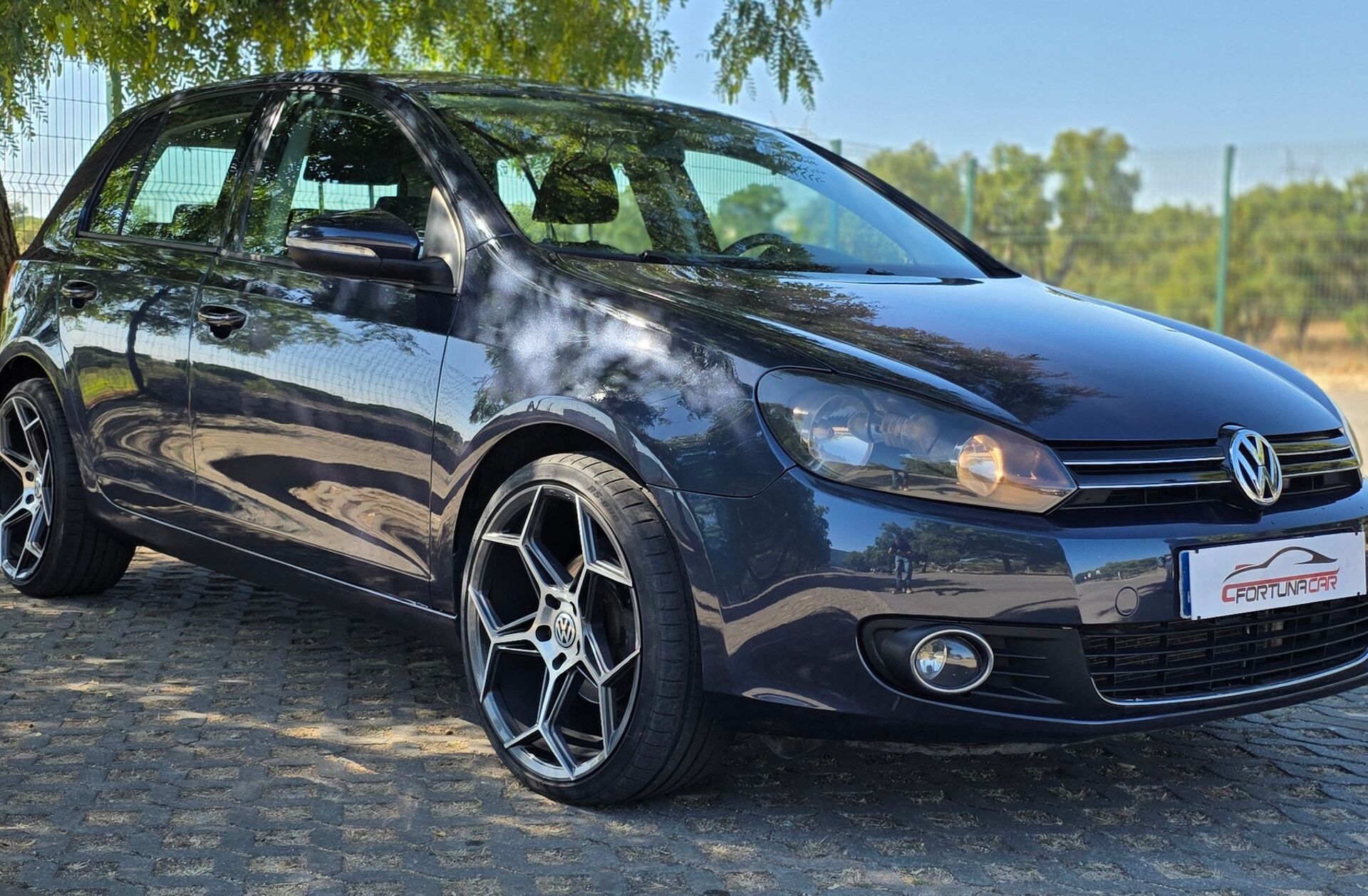 VOLKSWAGEN Golf 1.6 TDi Confortline