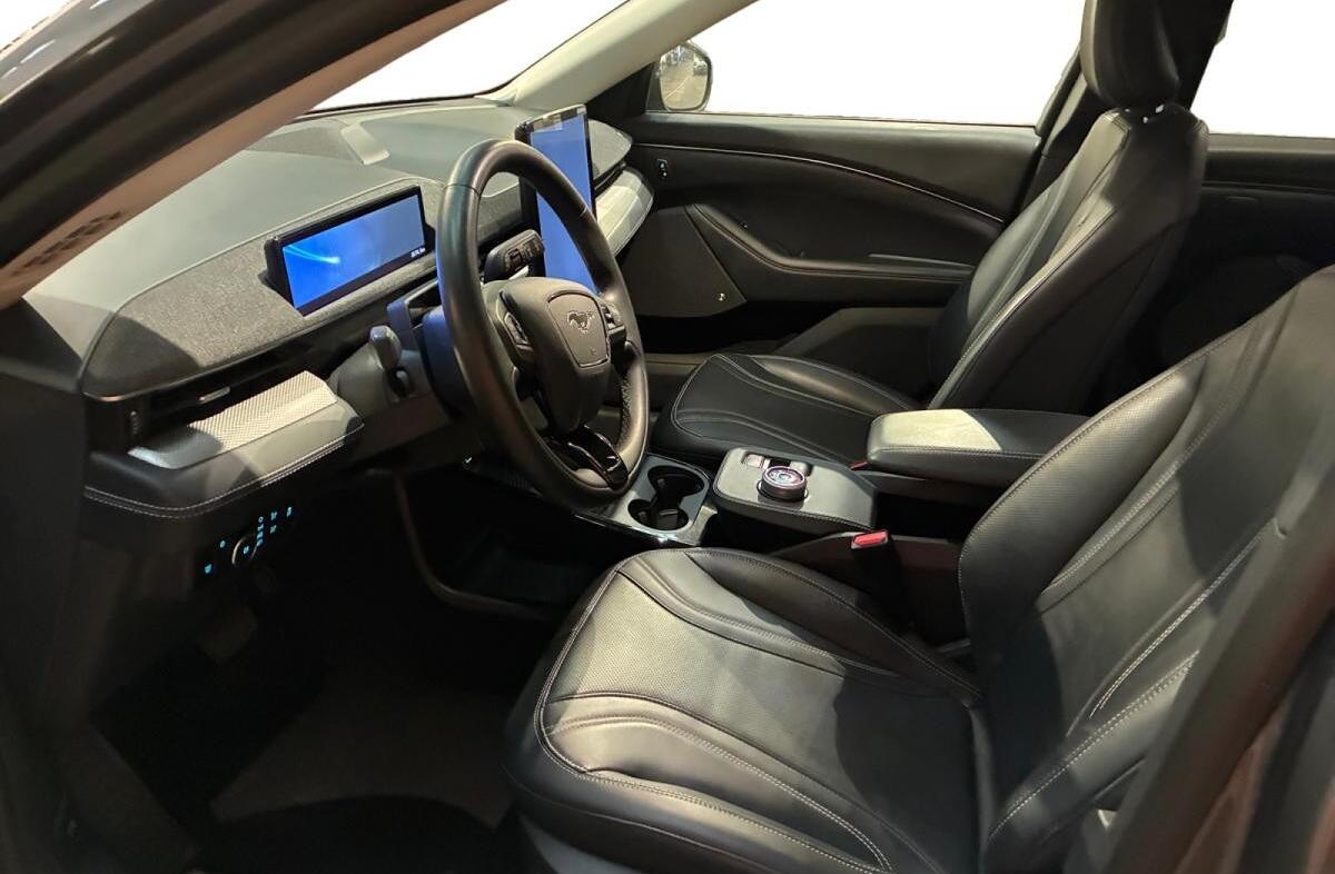 FORD Mustang Mach-E Premium