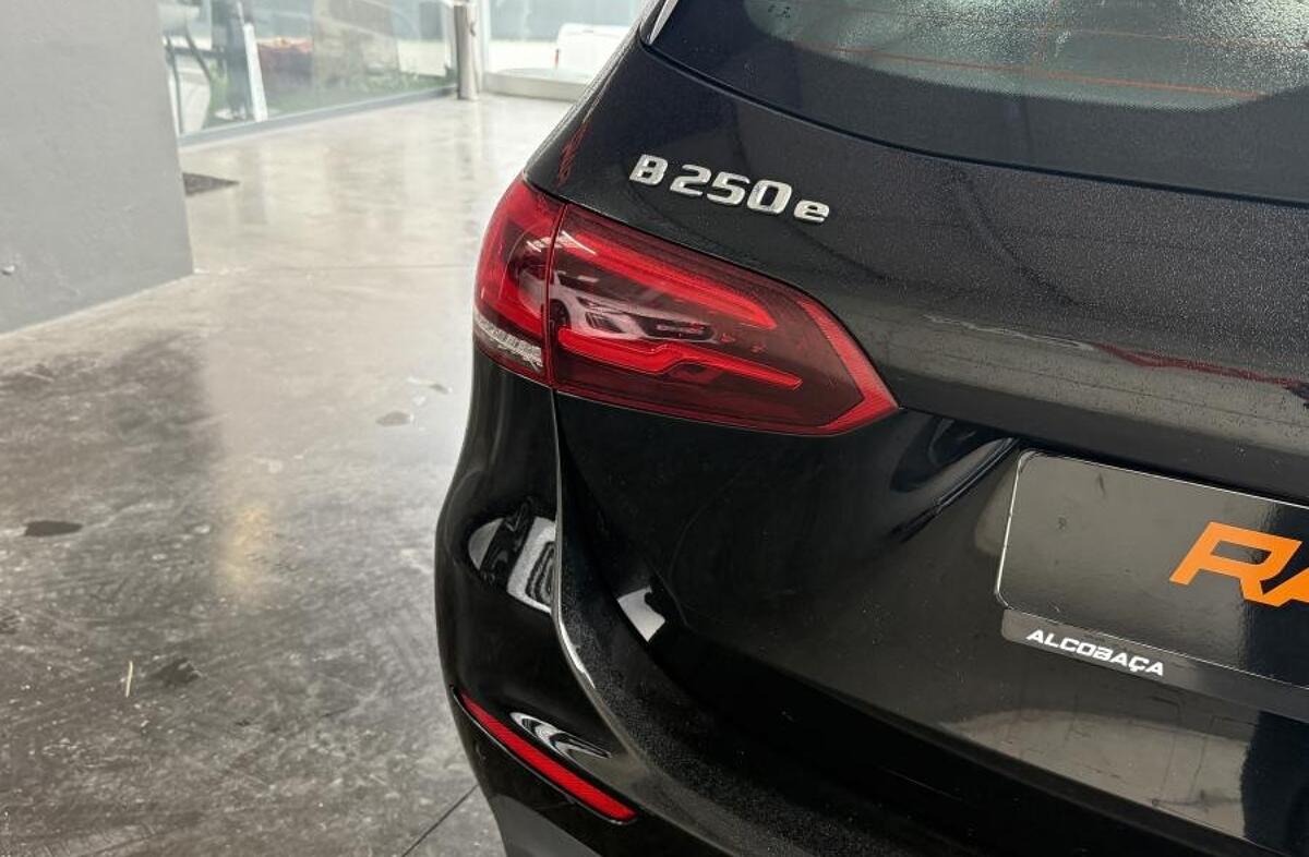 MERCEDES Classe B B 250 e Style Plus