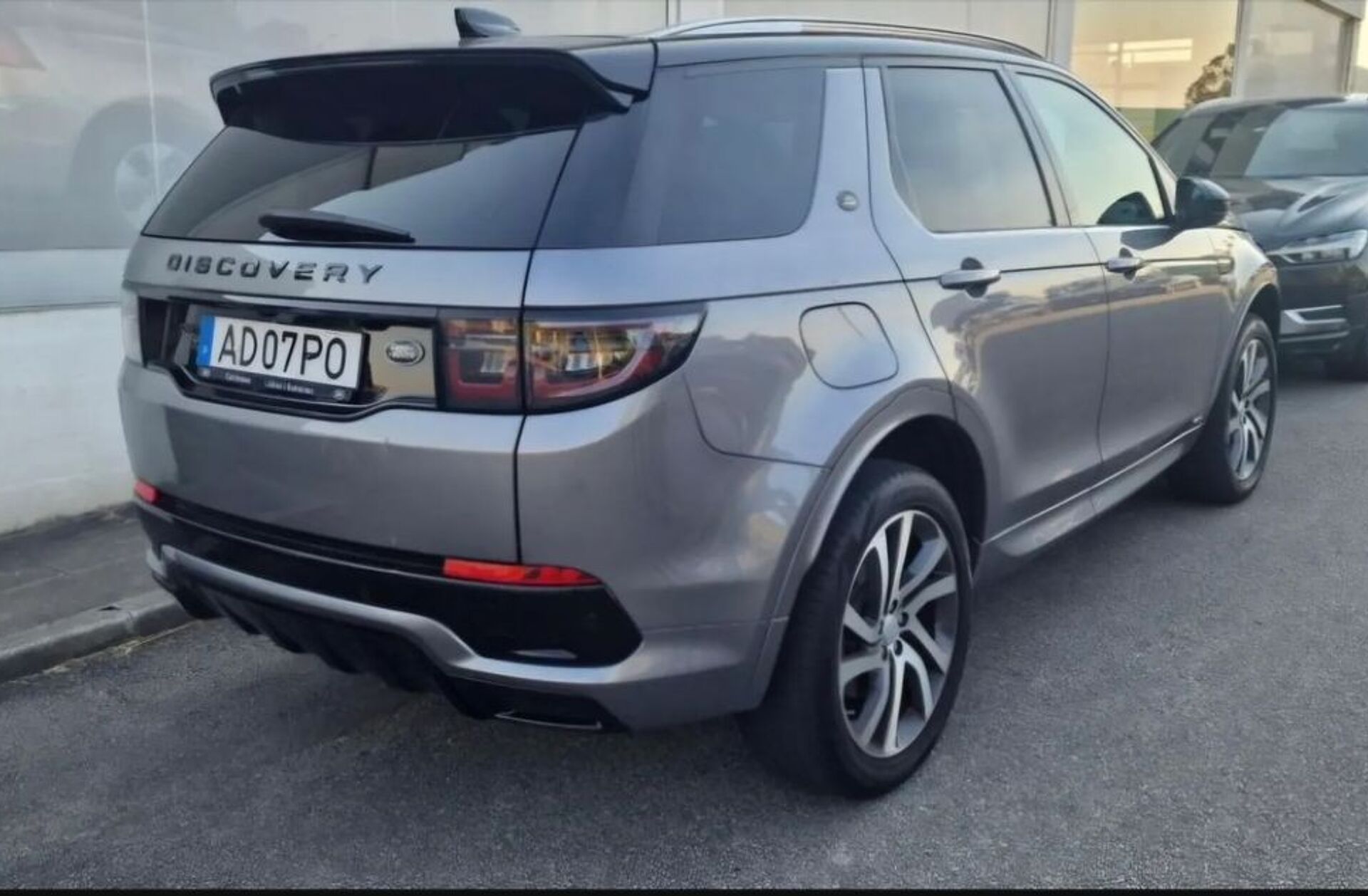 LAND ROVER Discovery S.2.0 eD4 R-Dynamic 7L