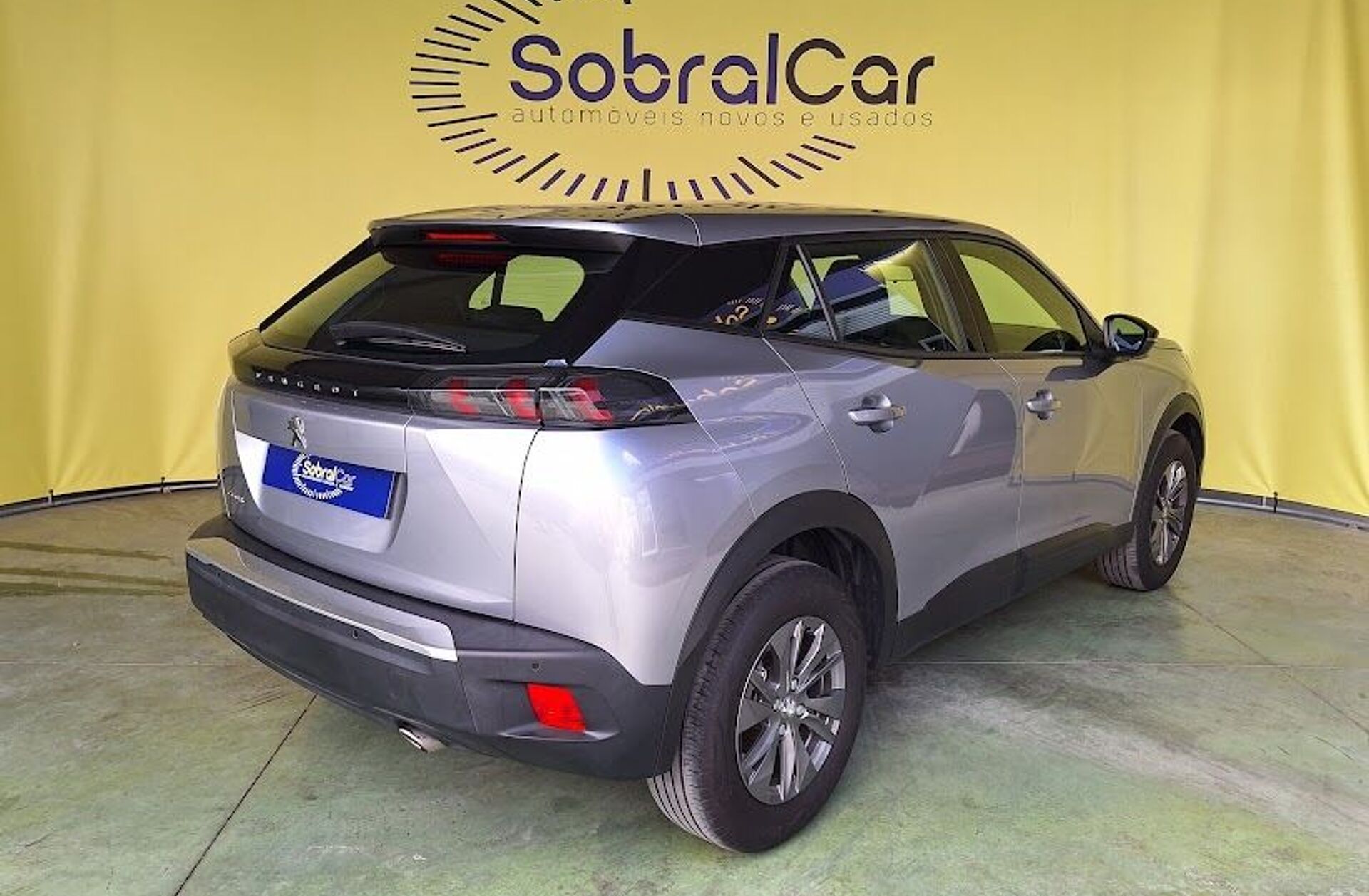 PEUGEOT 2008 1.5 BlueHDi Active EAT8