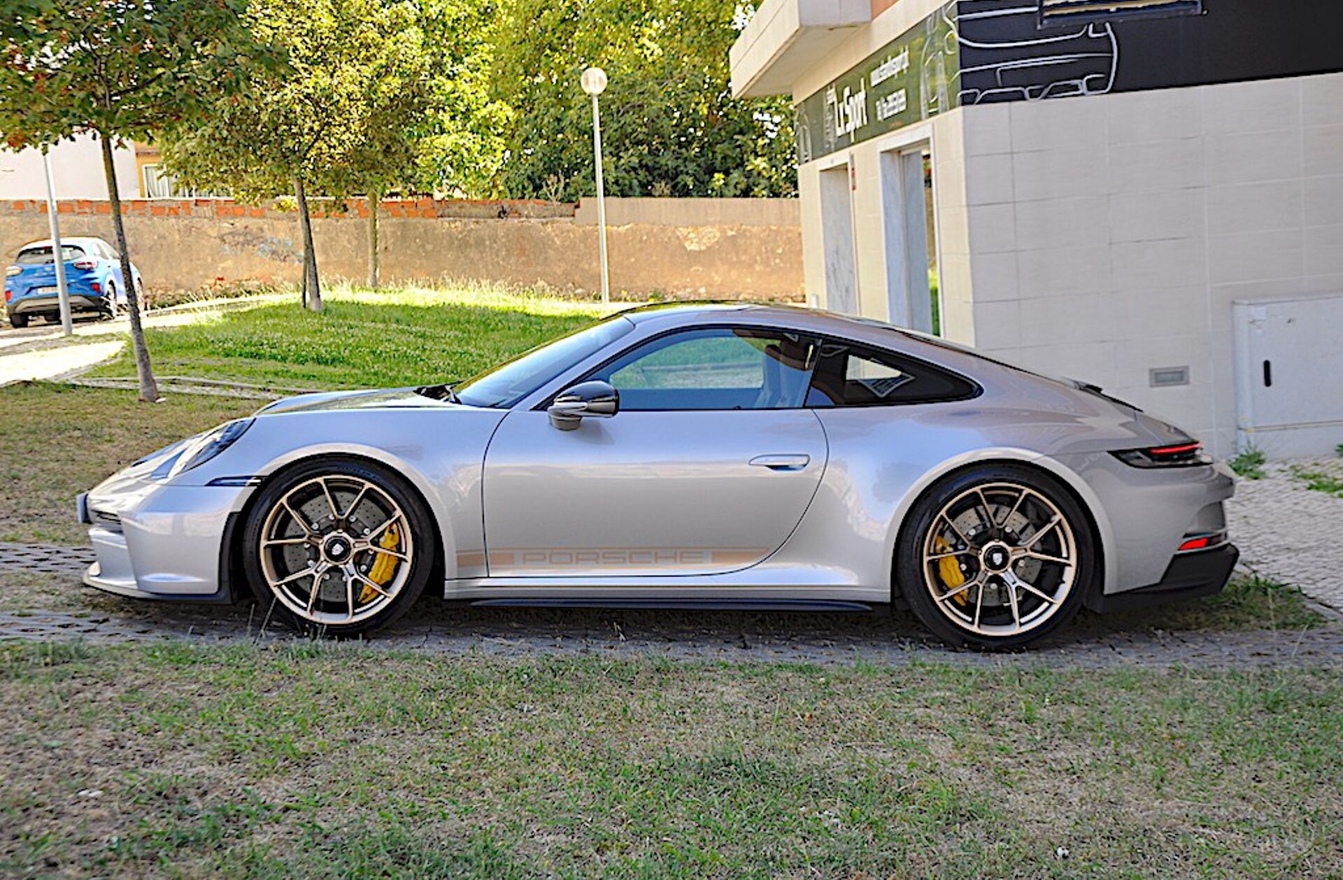 PORSCHE 911 GT3 Touring Package