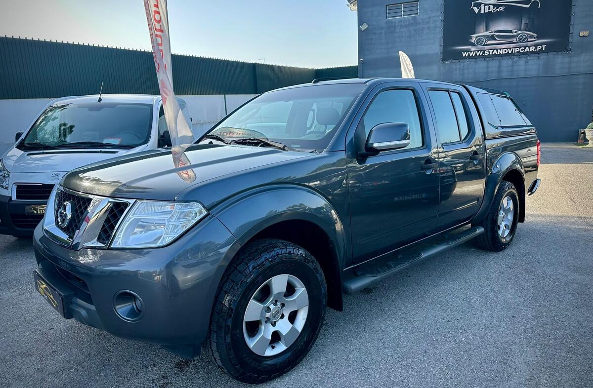 NISSAN Navara 2.5 dCi CD XE 4WD