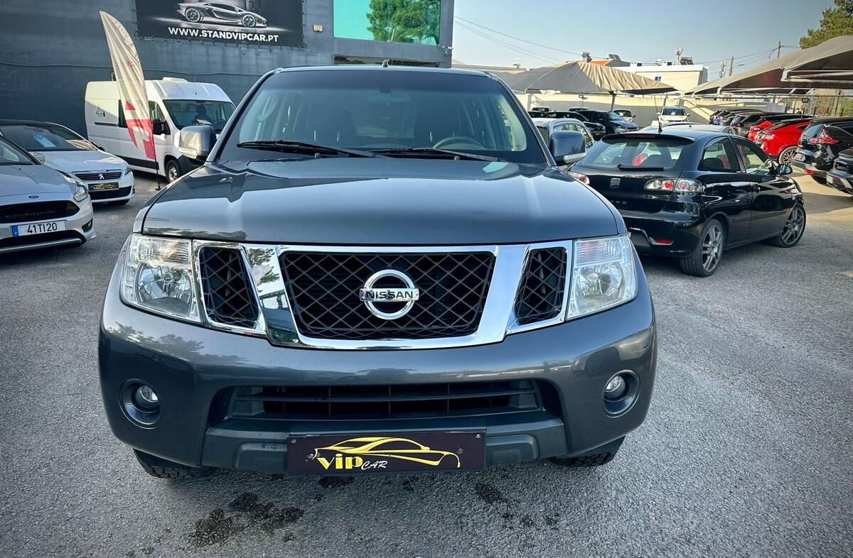 NISSAN Navara 2.5 dCi CD XE 4WD