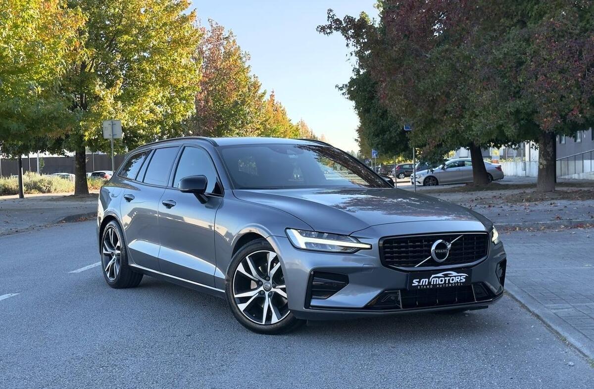 VOLVO V60 2.0 D4 R-Design Geartronic