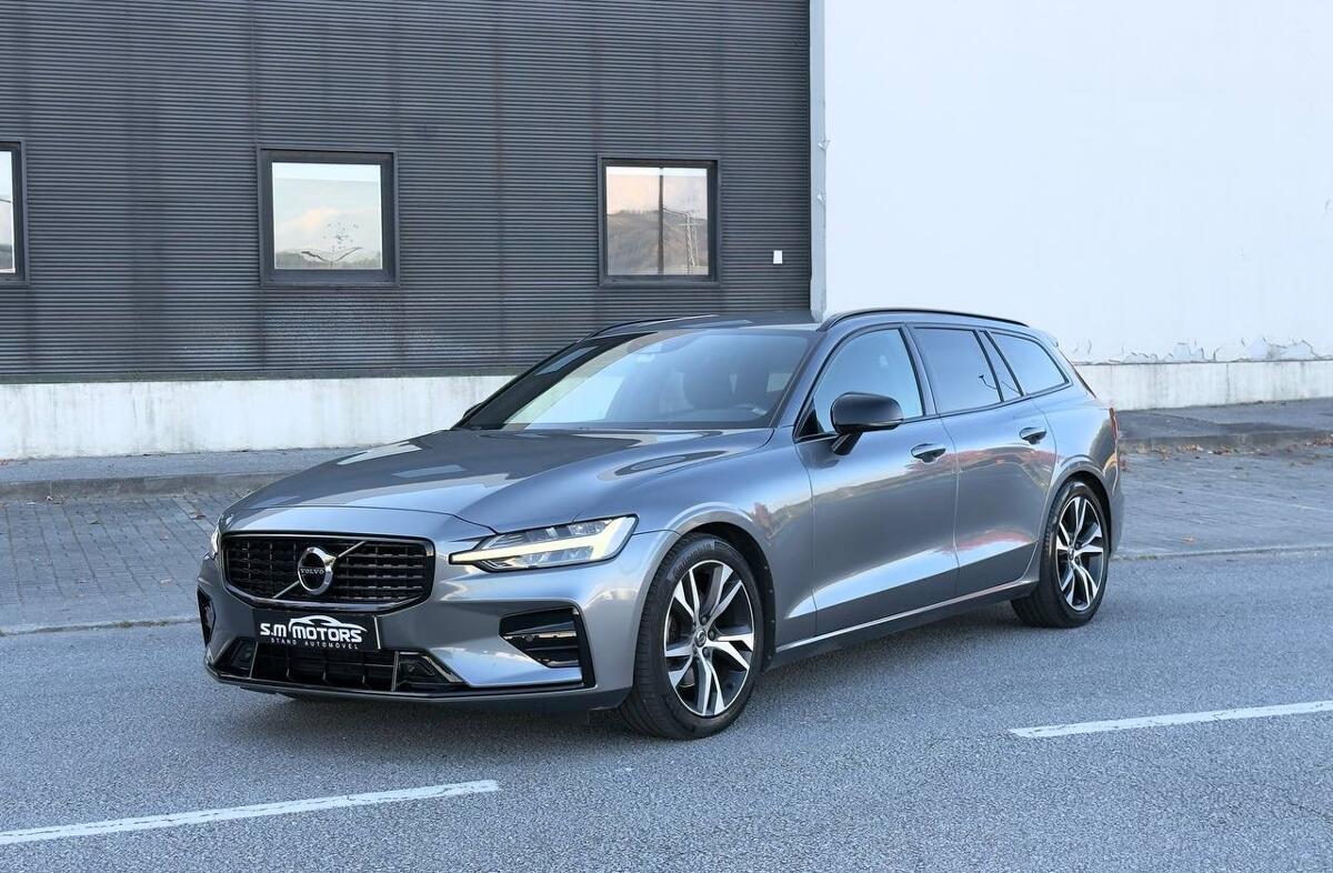 VOLVO V60 2.0 D4 R-Design Geartronic