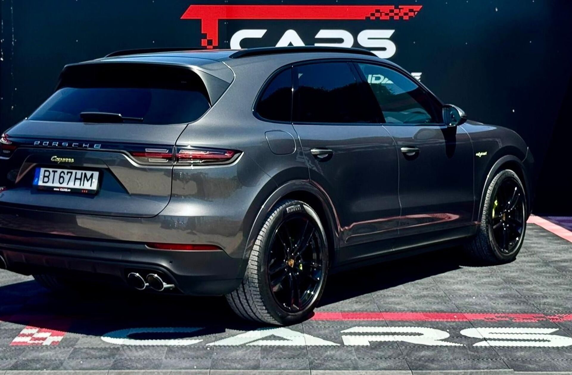 PORSCHE Cayenne E-Hybrid